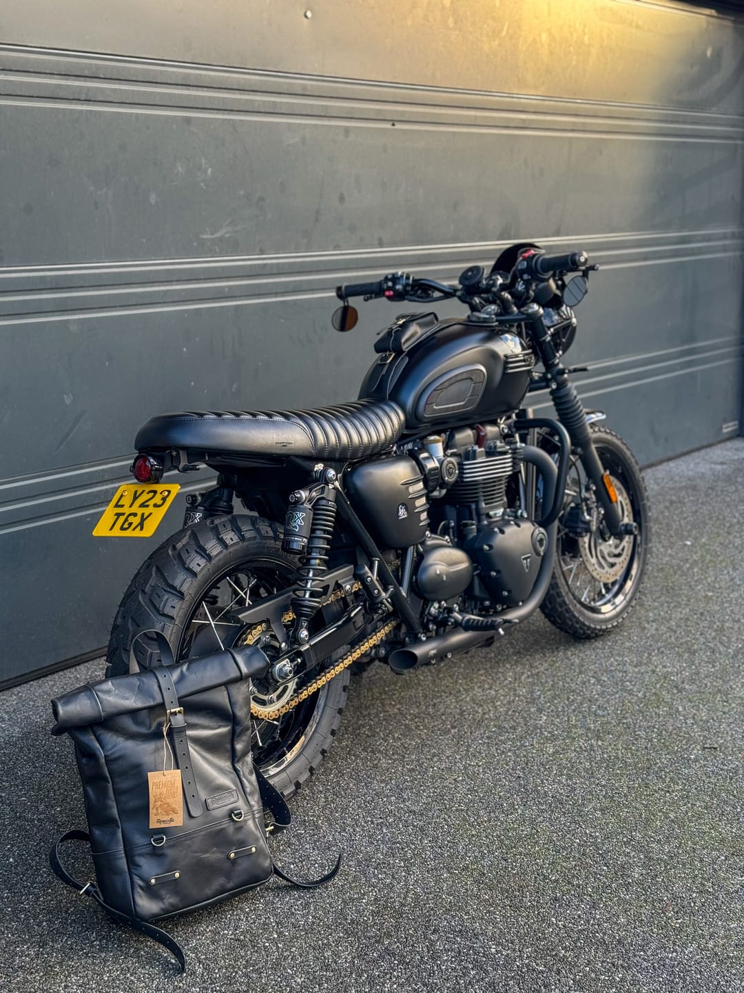 Customer photo review of triumph: moto exclusive tank strap