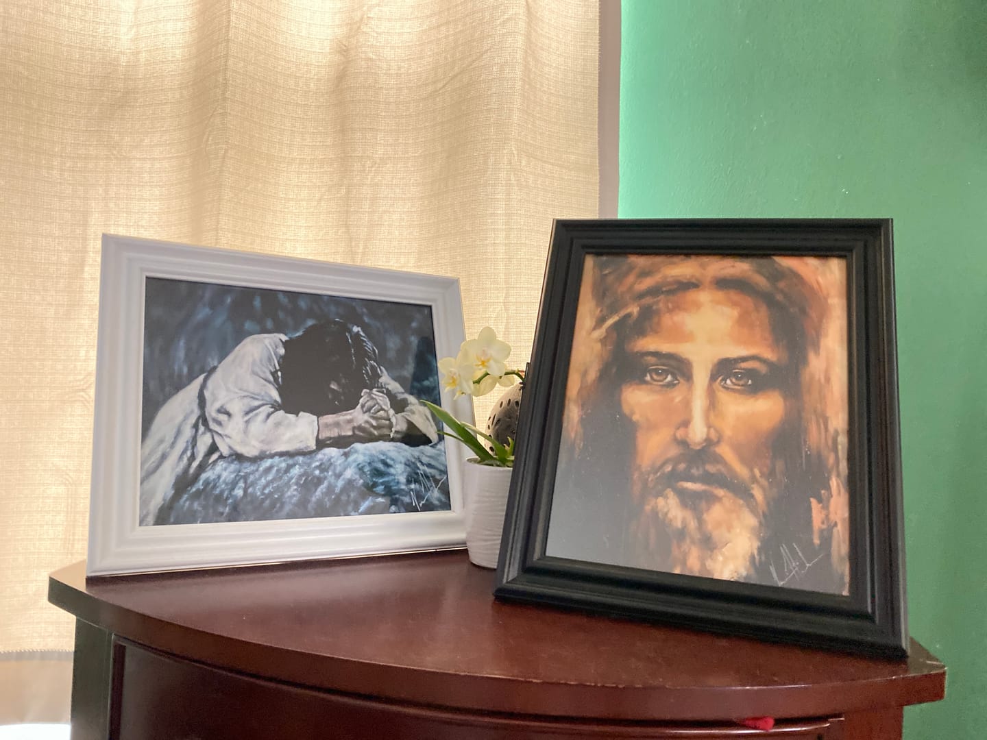Customer photo review of The Shroud of Turin - Resurrection Light