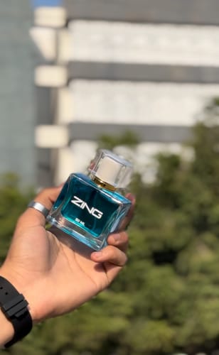 Customer photo review of Bleu De Zing