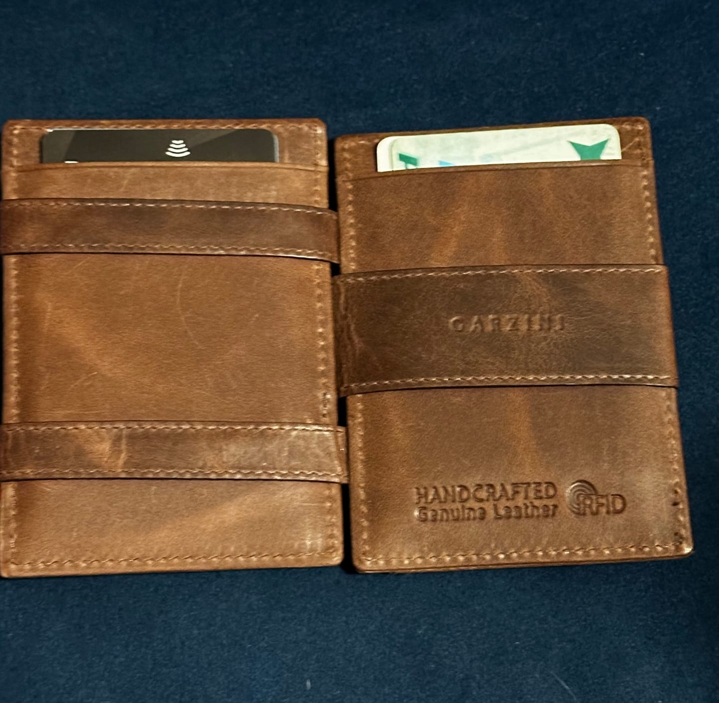 Customer photo review of Magic Wallet - ID Window