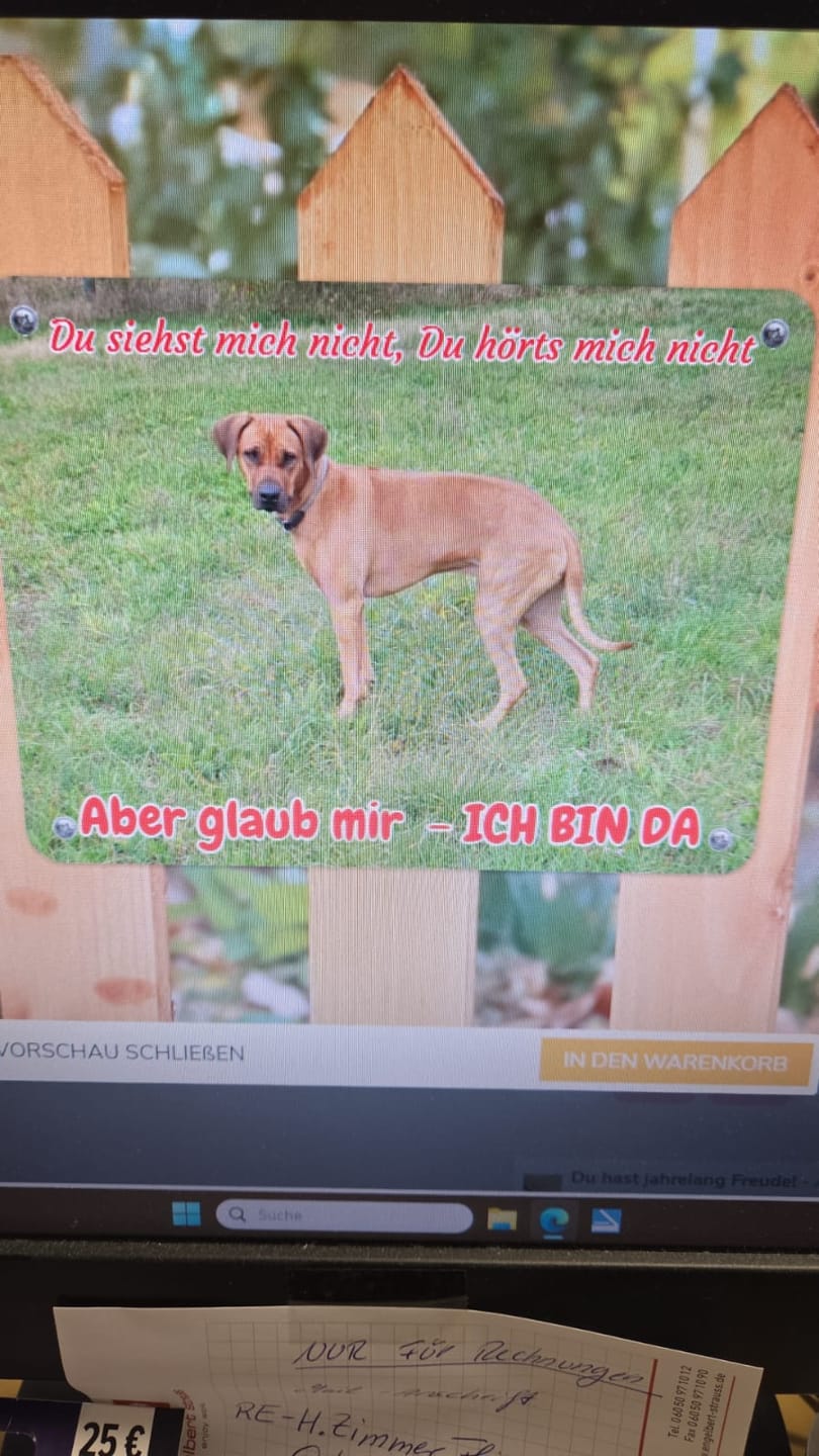 Customer photo review of Hunde-Türschild personalisiert mit Foto & Text (UV- und wetterfest)