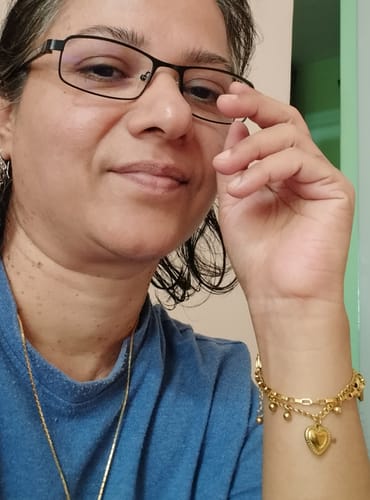 Customer photo review of Hearts All Over Bracelet