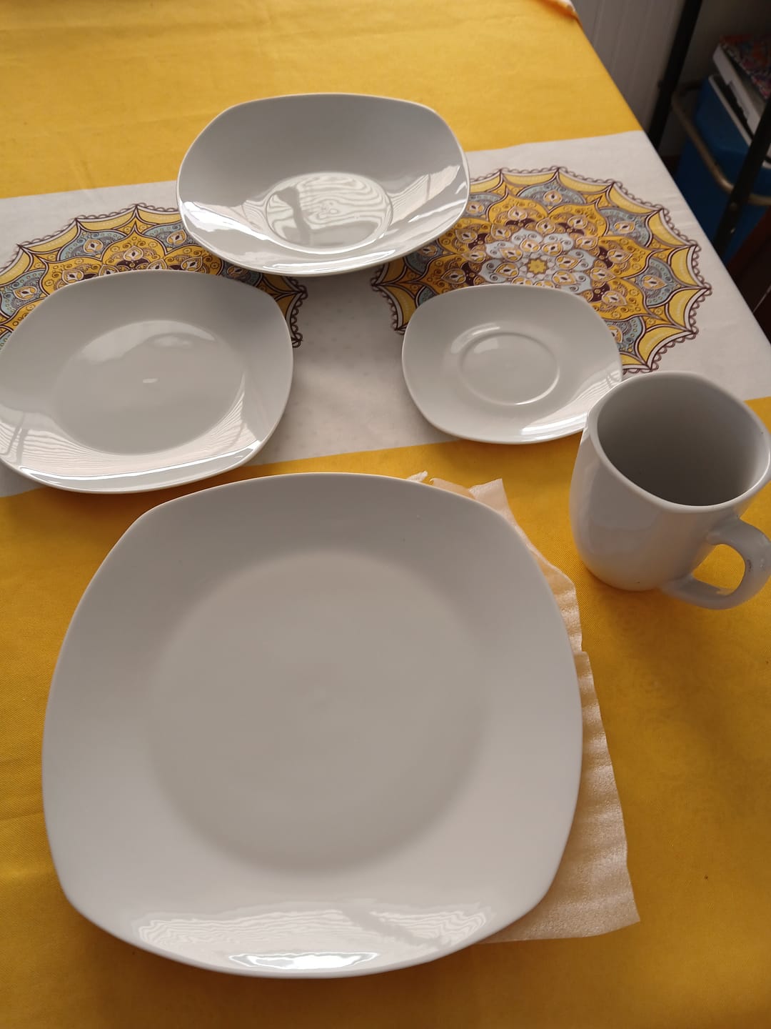 Customer photo review of Juego De Vajilla 30 Piezas Porcelana Blanco