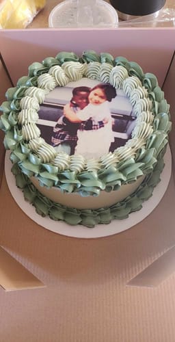 Customer photo review of Edible Image Vintage Cake