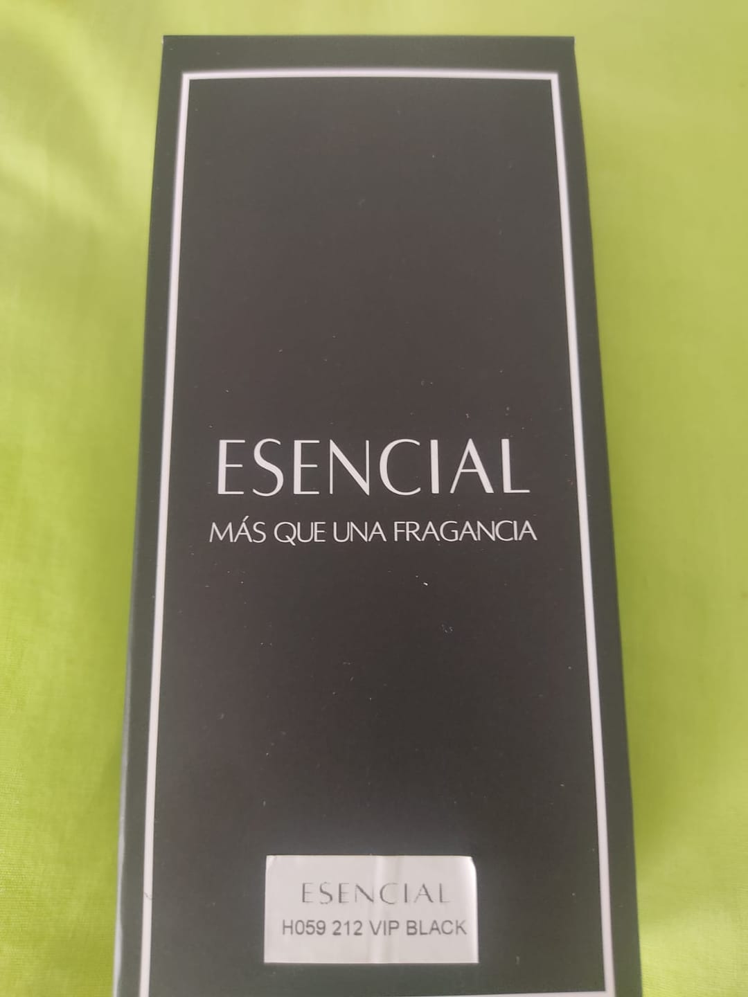 Customer photo review of H059 Inspirado en: 212 Vip Black - Carolina Herrera