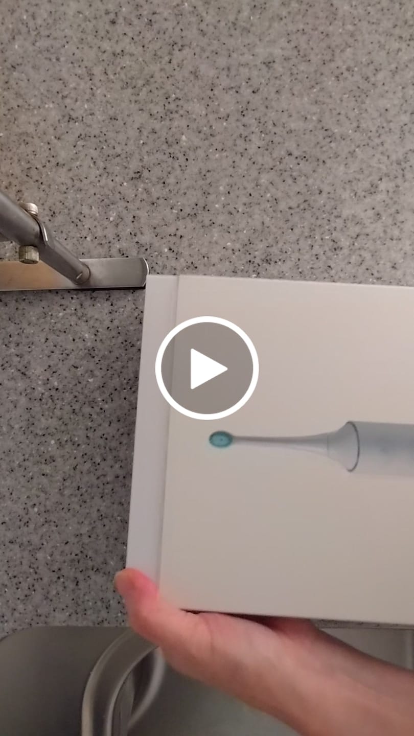 Customer video review of 【 予約注文限定 20%OFF / 6月中旬お届け予定 】水流音波歯ブラシ Water Sonic ウォーターソニック フルセット