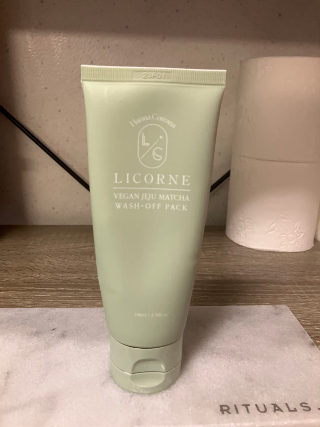 Customer photo review of Licorne Jeju Matcha Wash Off Maske (100ml)