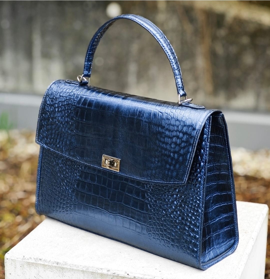 Customer photo review of DIY-Box: The Business Bag *Runde Klappe*