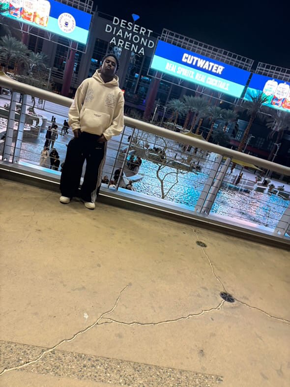 Customer photo review of Aelfric Eden Double Waist Baggy Sweatpants