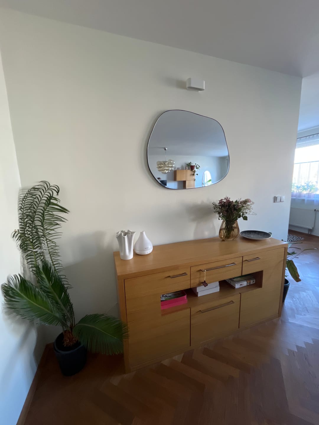 Customer photo review of Flint Mirror | Multiple Sizes