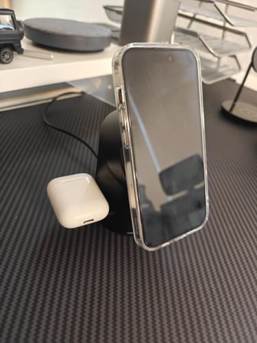 Customer photo review of Halo MagSafe 3 in 1 Wireless Charging Station Qi2