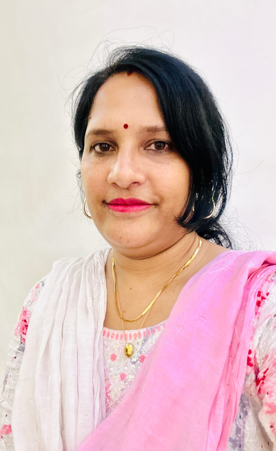 Customer photo review of Minimalist Layered Necklace