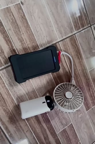 Customer photo review of SolaBank Wireless Charging Powerbank 10000mAh