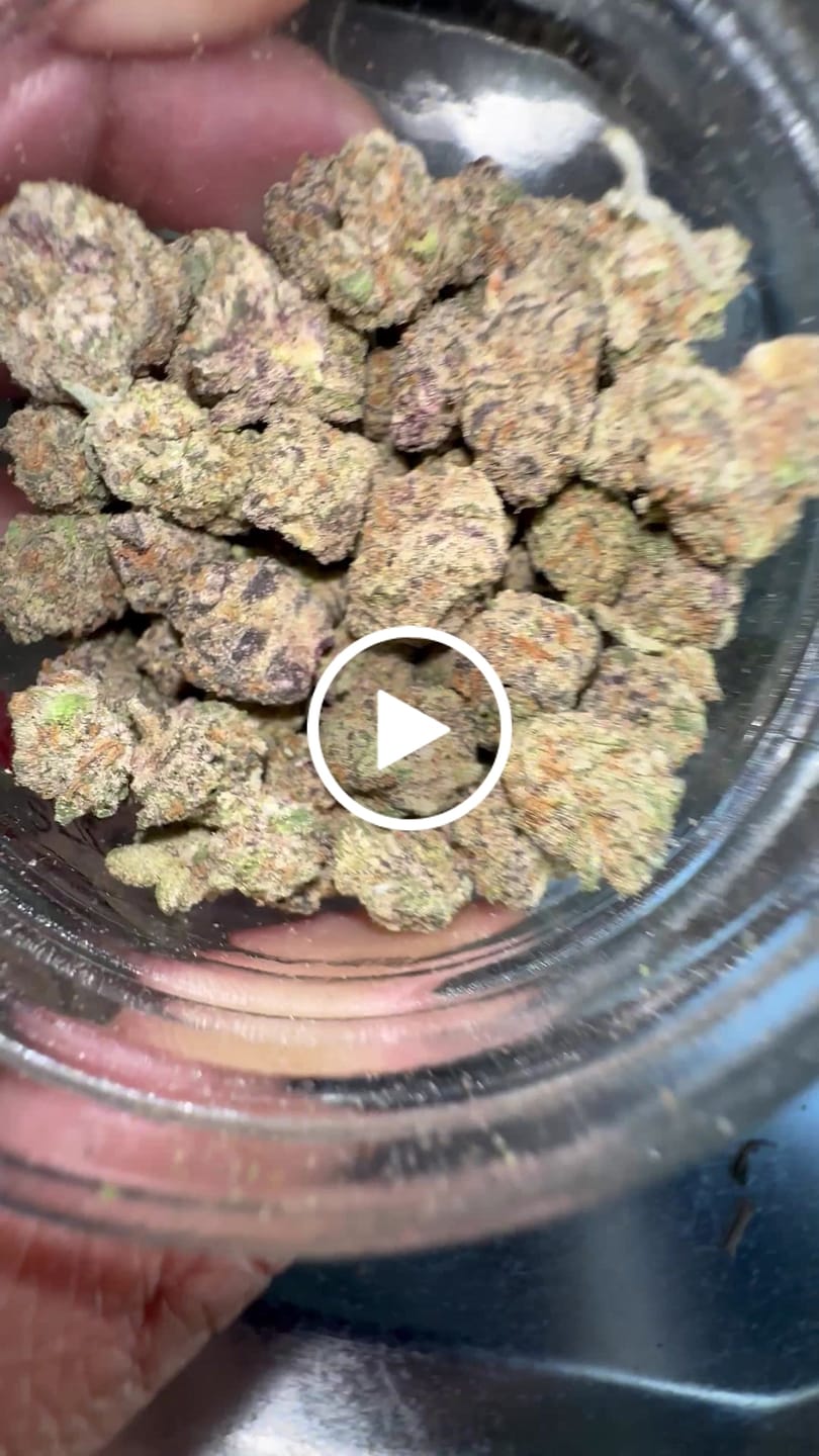 Customer video review of Pink Certz THCA Live Resin Dabs (1 G)