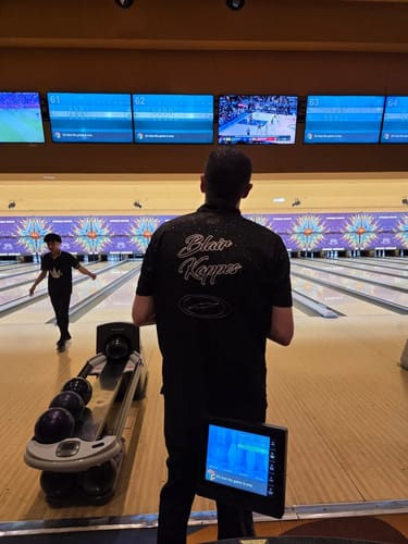 Customer photo review of STORM - VIRTUAL ENERGY BLACKOUT - BOWLING JERSEY