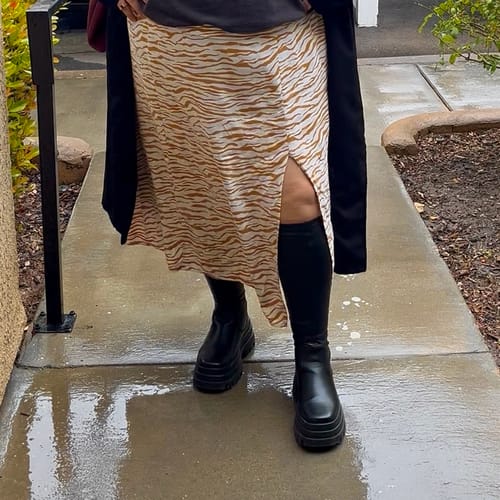 Customer photo review of ARETHA-BLACK FLAT PLATFORM KNEE HIGH STRETCH BOOT