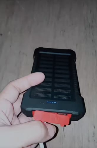 Customer photo review of SolaBank Wireless Charging Powerbank 10000mAh
