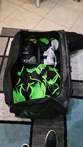 Customer photo review of Conway+Banks Hockey Bag