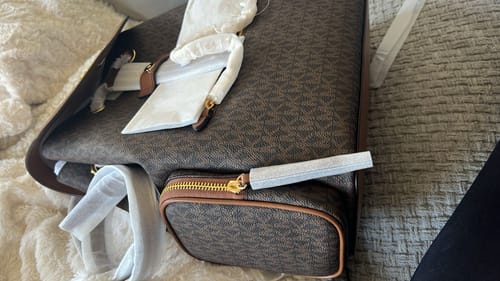 Customer photo review of Jet Set Large Logo Backpack (BROWN)