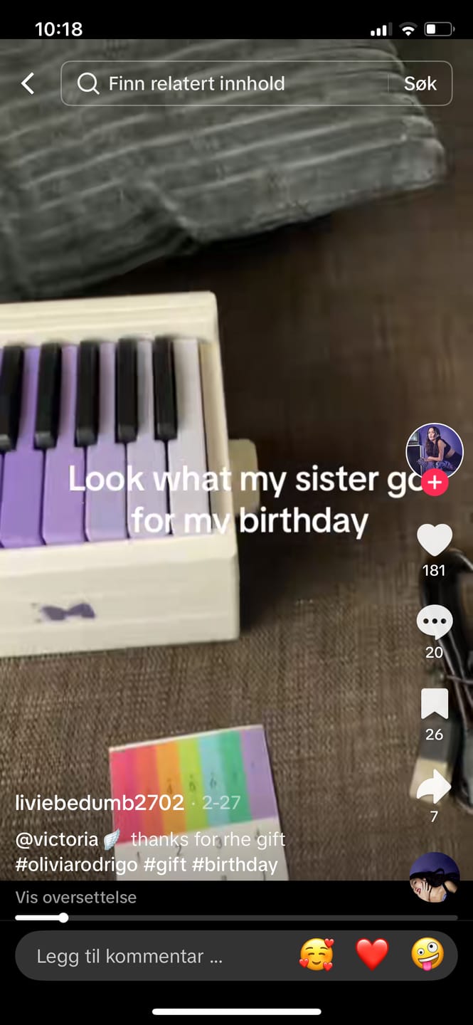 Customer photo review of Olivia Rodrigo Piano Calendar 2025