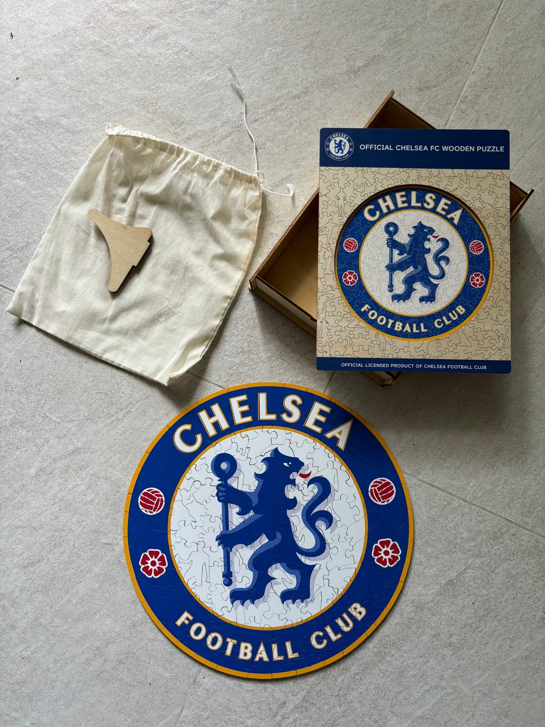 Customer photo review of Chelsea FC® Logo - Wooden Puzzle