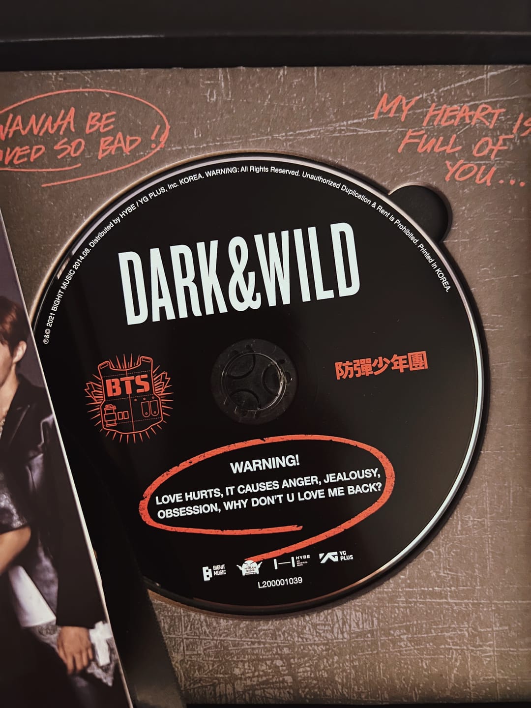 Customer photo review of BTS - 1ST FULL ALBUM DARK & WILD