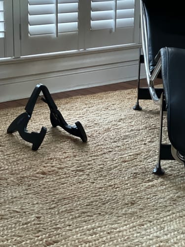 Customer photo review of BunnyNest Folding Guitar Stand – Lightweight, Portable, & Universal for Acoustic, Electric, and Bass Guitars
