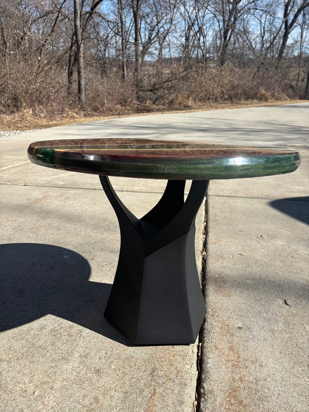 Customer photo review of End Table Legs 220 Tulipe 20H for Modern Round Tabletop