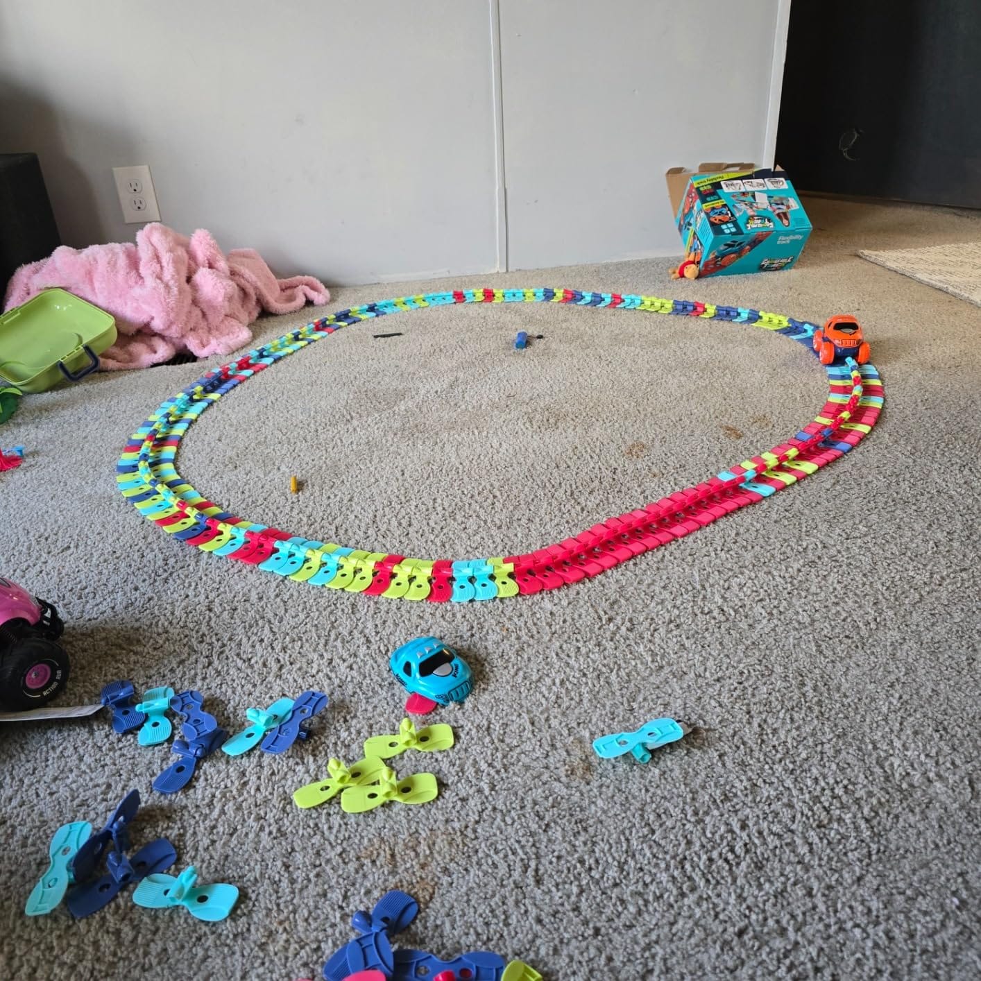 Customer photo review of Montessori Track™- Pista di Macchine Ultra Flessibile