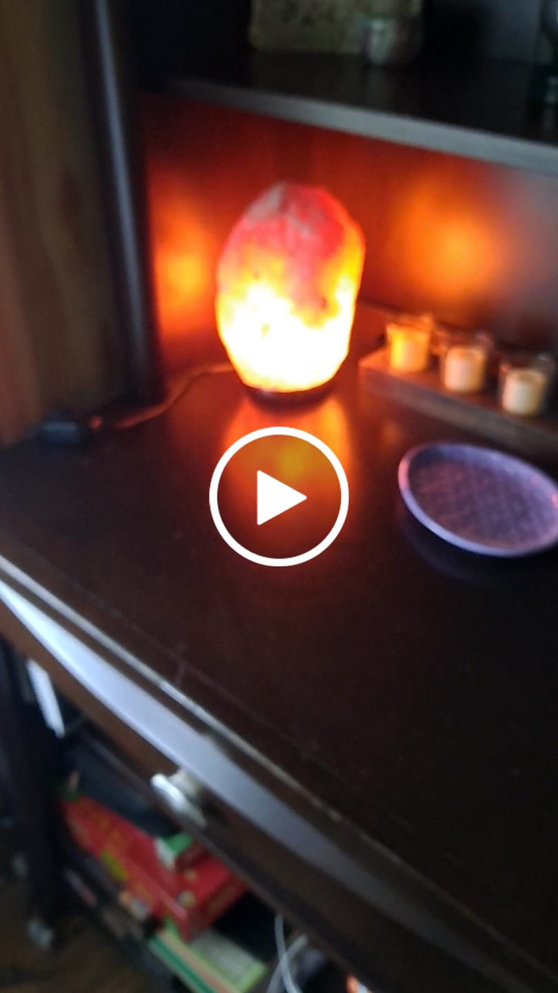 Customer video review of Original Himalayan Salt Lamp (XL)