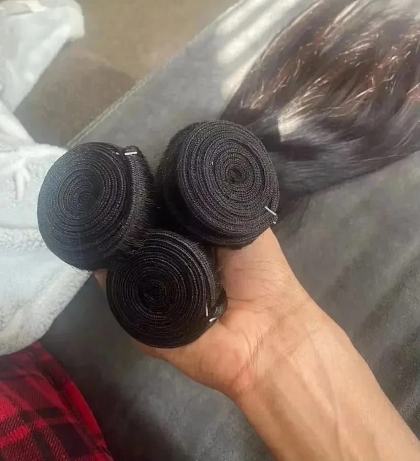 Customer photo review of MORE FACE 10A Straight Remy Hair 3PCS Human Hair Bundles Extensions Natural Color