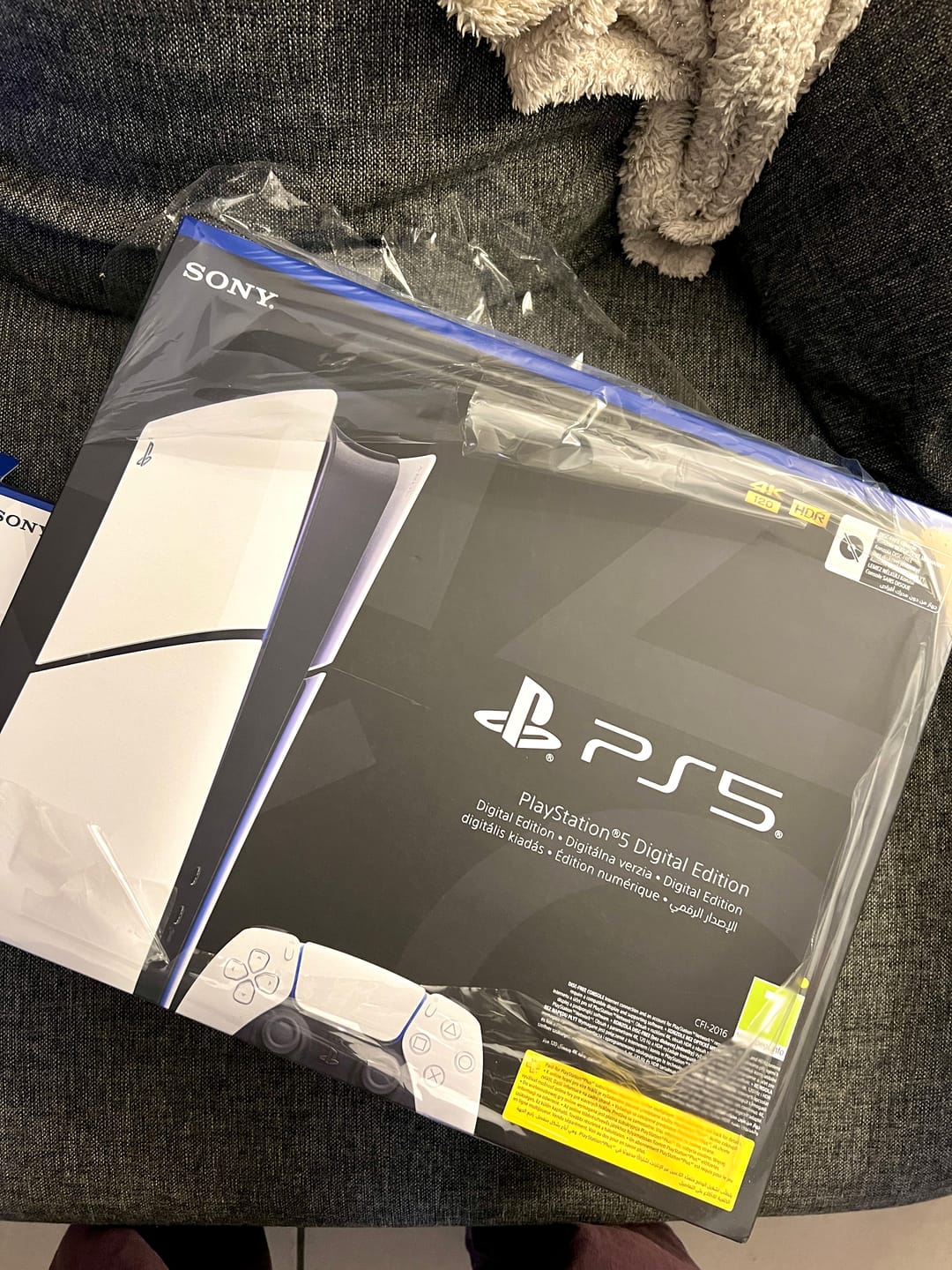 Customer photo review of PS5 Slim Digital + Extra DualSense