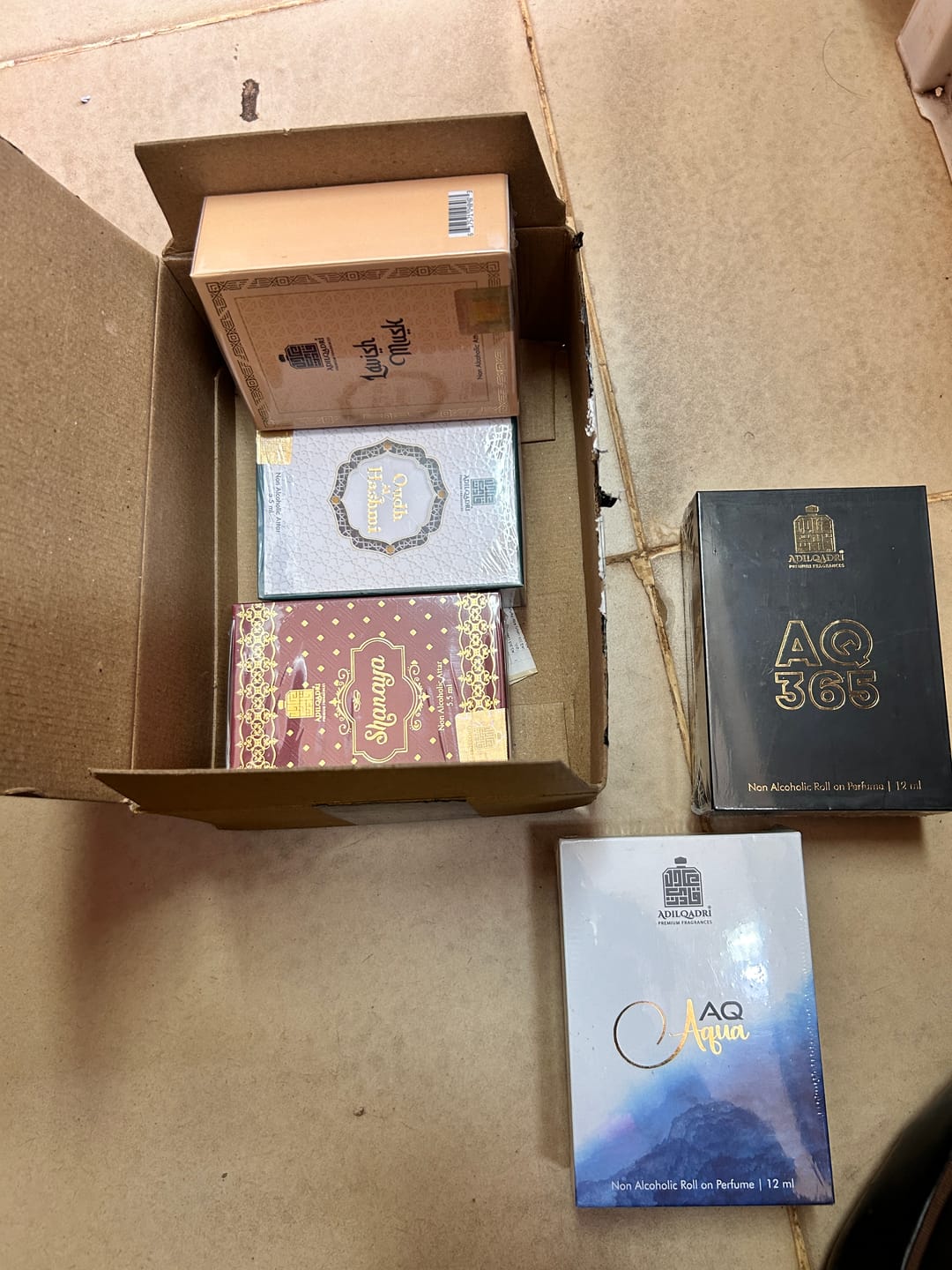 Customer photo review of 3 Pcs Attar Set Shanaya, Lavish Musk And Oudh Al Hashmi 5.5 Ml Each