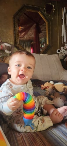 Customer photo review of Enfamil NeuroPro Infant formula Refill Box (4-31.4 oz)