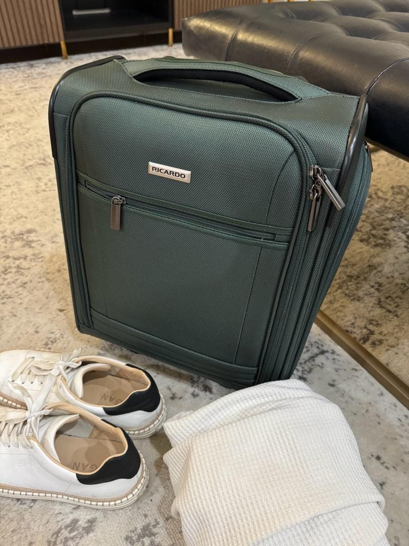Customer photo review of Avalon Small Carry-On