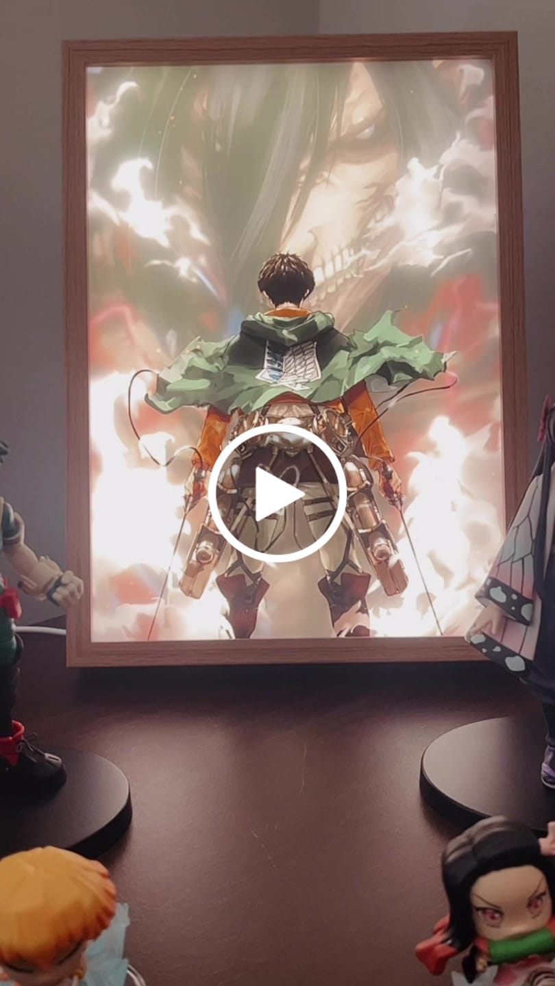 Customer video review of Eren Yeager Titan Transformation LED Light Painting Lamp Artwork AOT