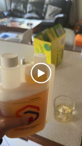 Customer video review of The Standard Squeeze (Original)