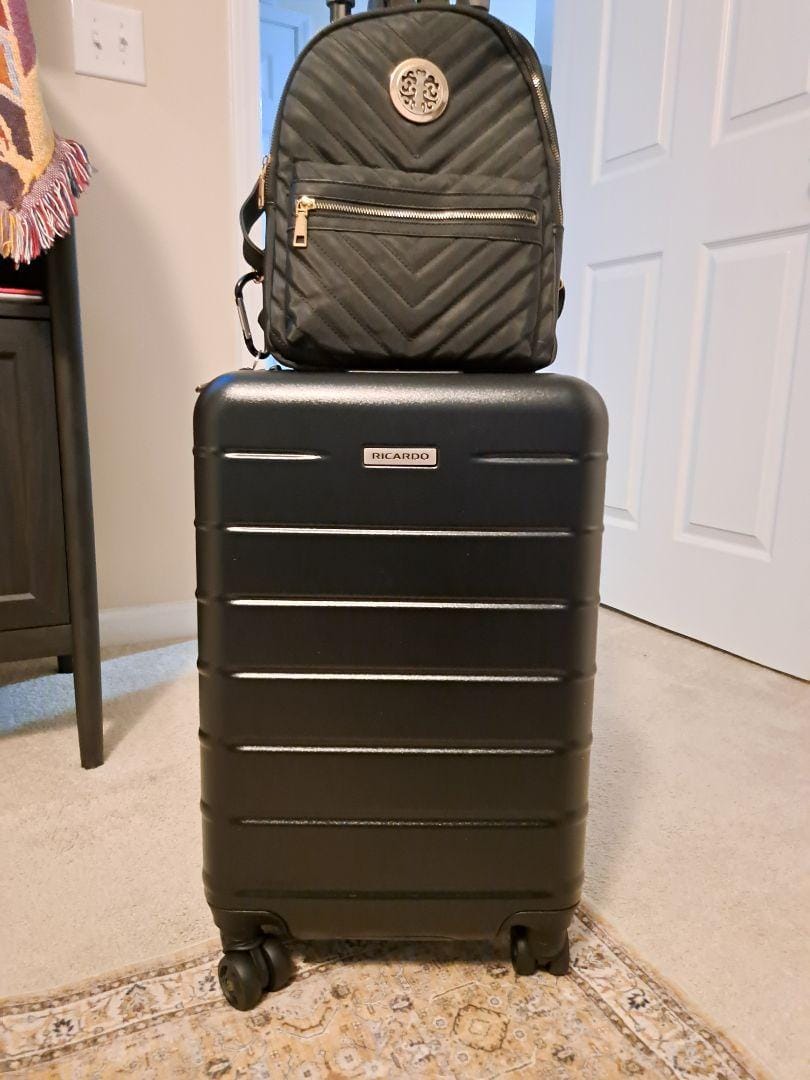 Customer photo review of Cambria Hardside Carry-On Expandable Spinner