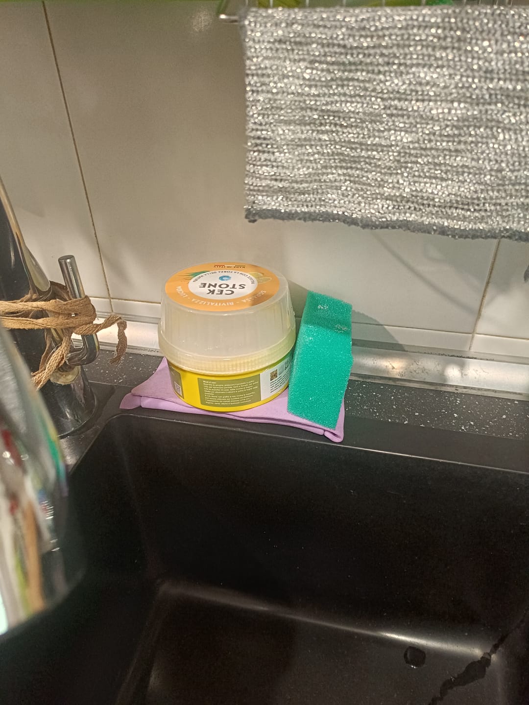 Customer photo review of CEK STONE Pasta Protettiva, Prodotto pulizia casa tutto in uno
