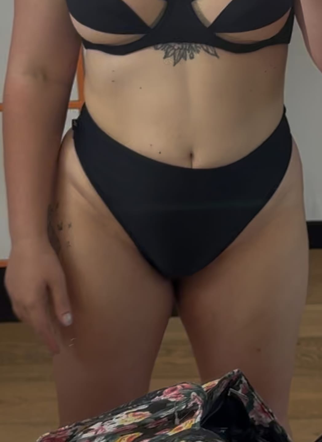 Customer photo review of Essential High Rider Hot Pants