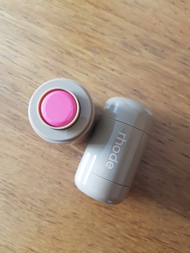 Customer photo review of pocket blush - disponível em Portugal