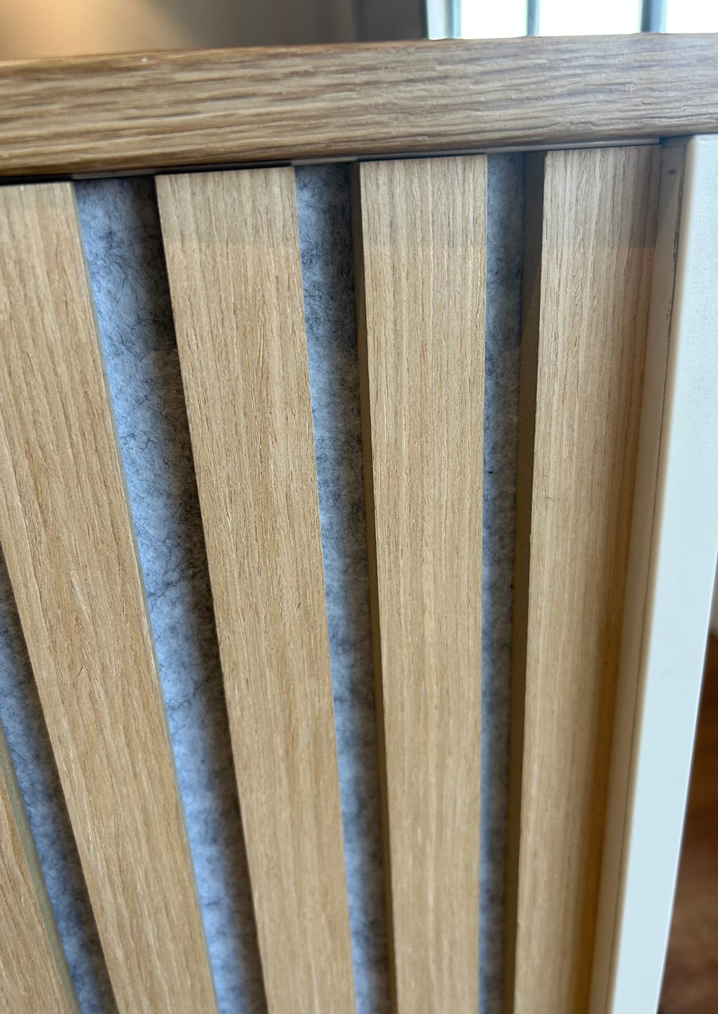 Customer photo review of Wandpaneel 280cm - Standaard - Licht eiken met grijs vilt