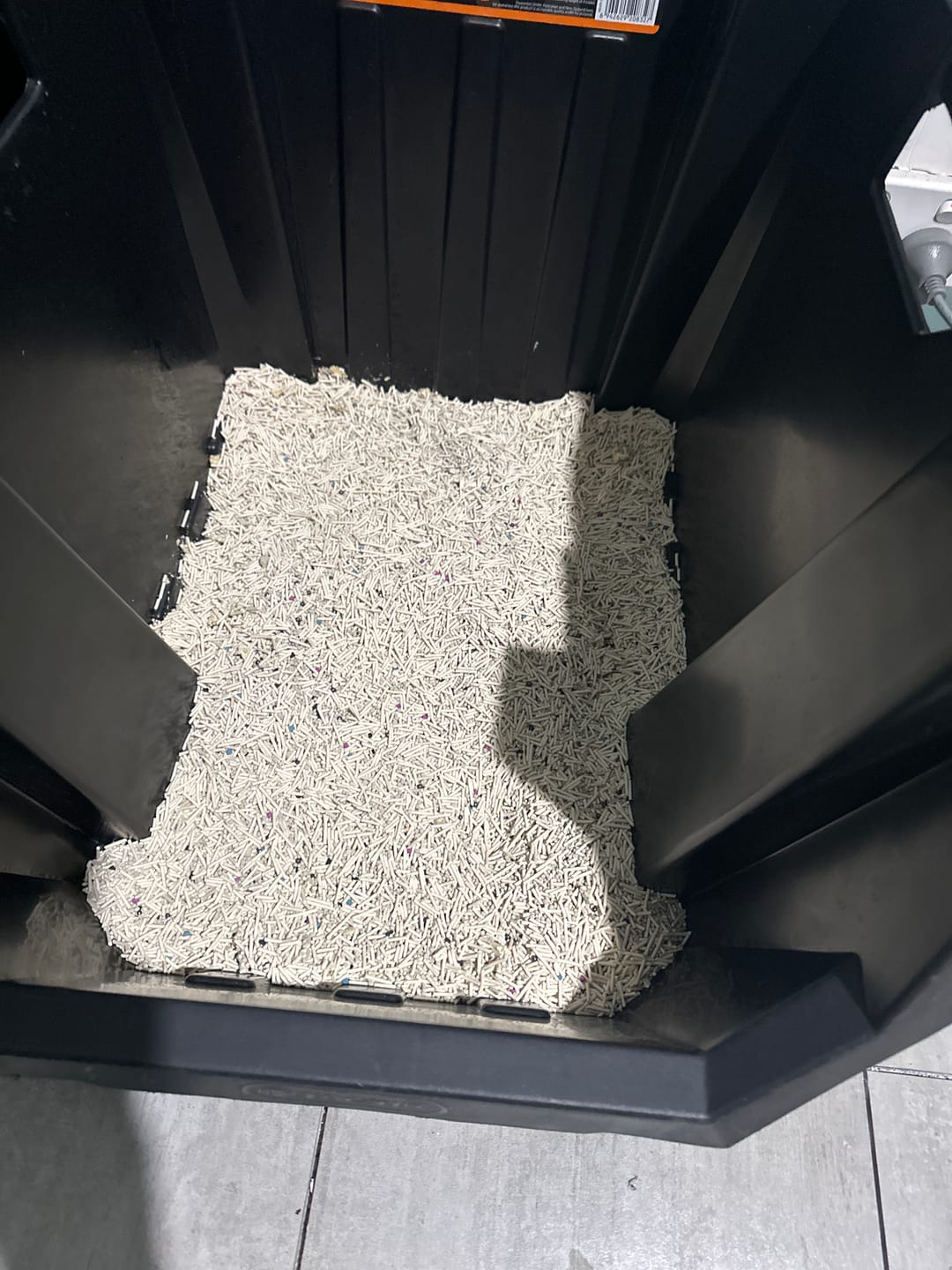 Customer photo review of Michu Premium Mixed Tofu Cat Litter Pro Gen2 6L- Superb in Flushable, Eco-Friendly & Odour-Control