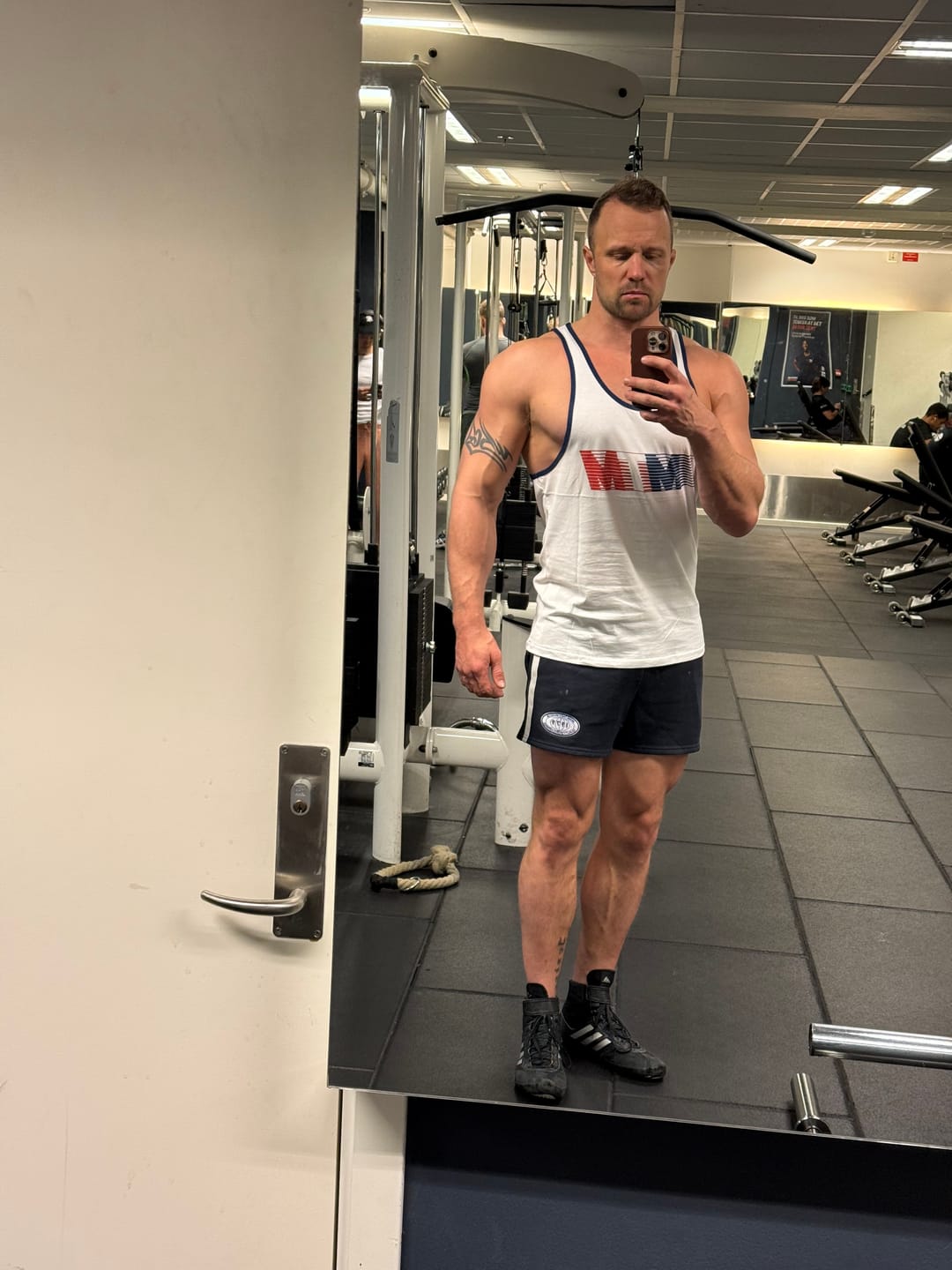 Customer photo review of Vintage Cotton Shorts | Navy