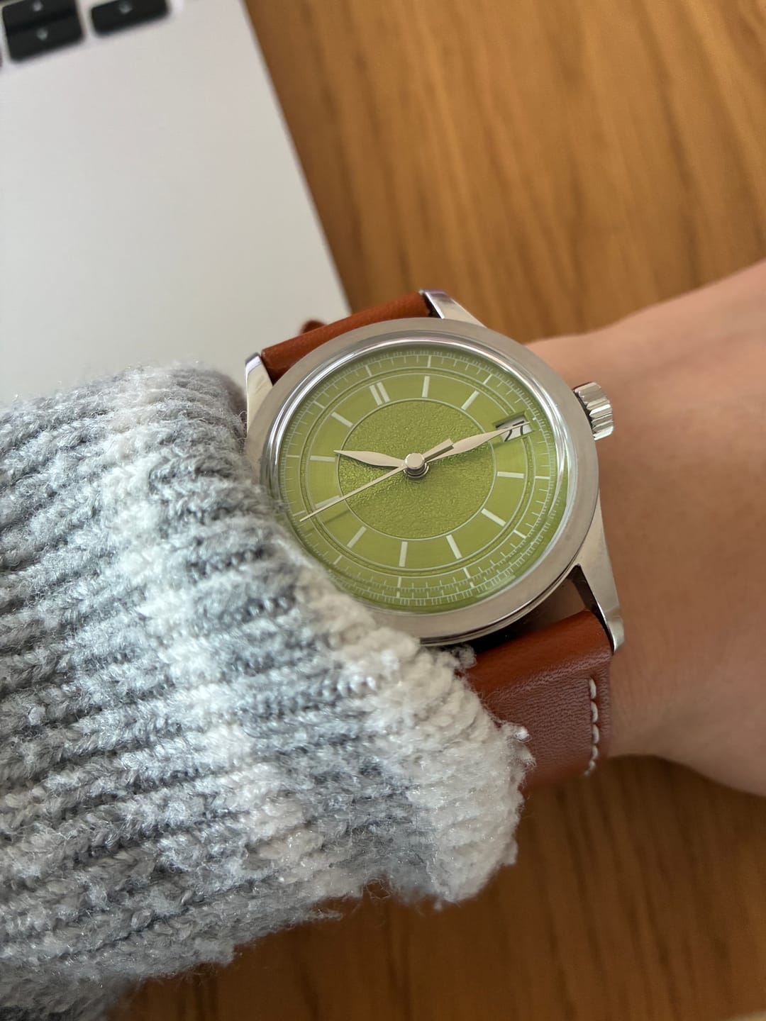 Customer photo review of HOU - 100M Waterproof Vintage Automatic Watch | Avocado Green