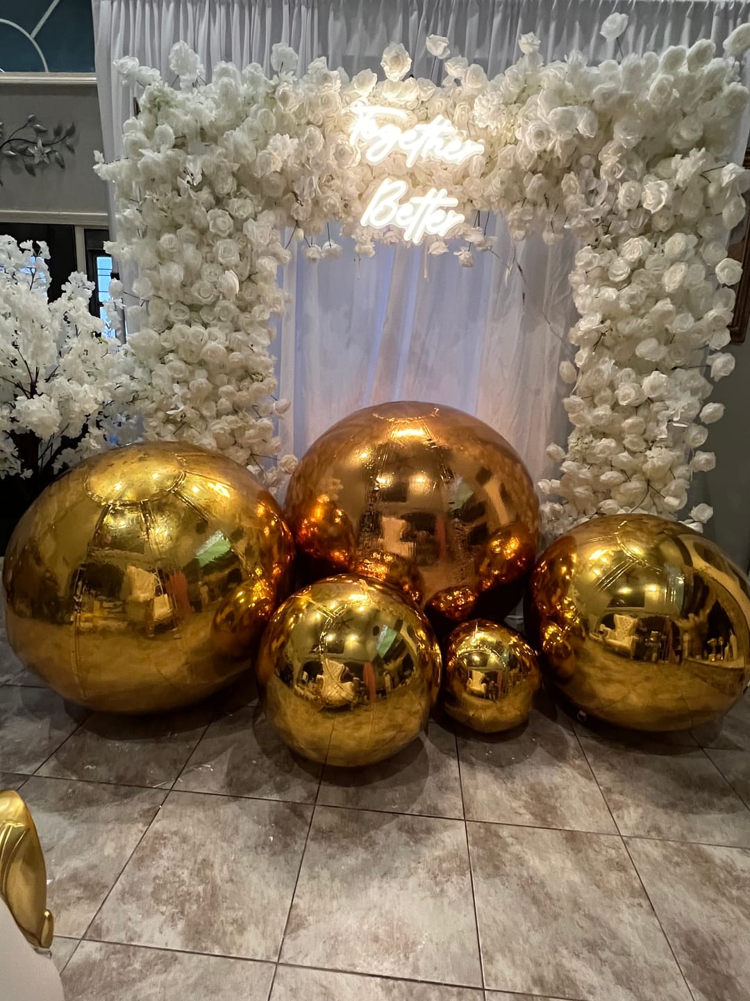 Customer photo review of White Fabric Artificial Flower Wall Arch Wedding Birthday Party Decoration