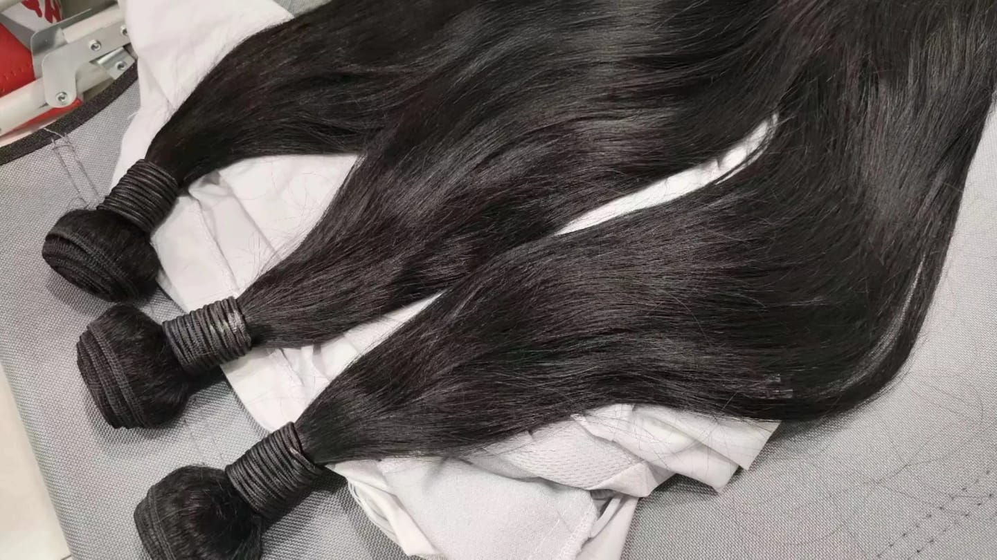 Customer photo review of MORE FACE 10A Straight Remy Hair 3PCS Human Hair Bundles Extensions Natural Color