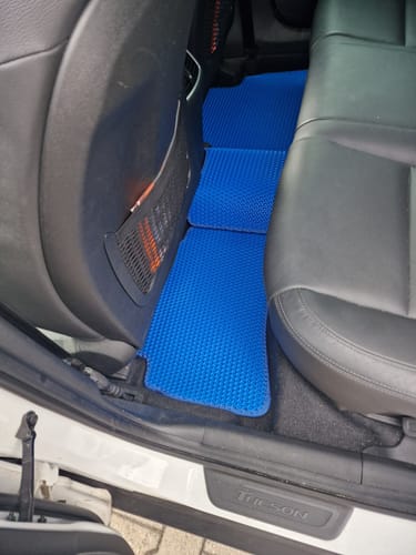 Customer photo review of Auto Fußmatten nach Maß - Komplettset