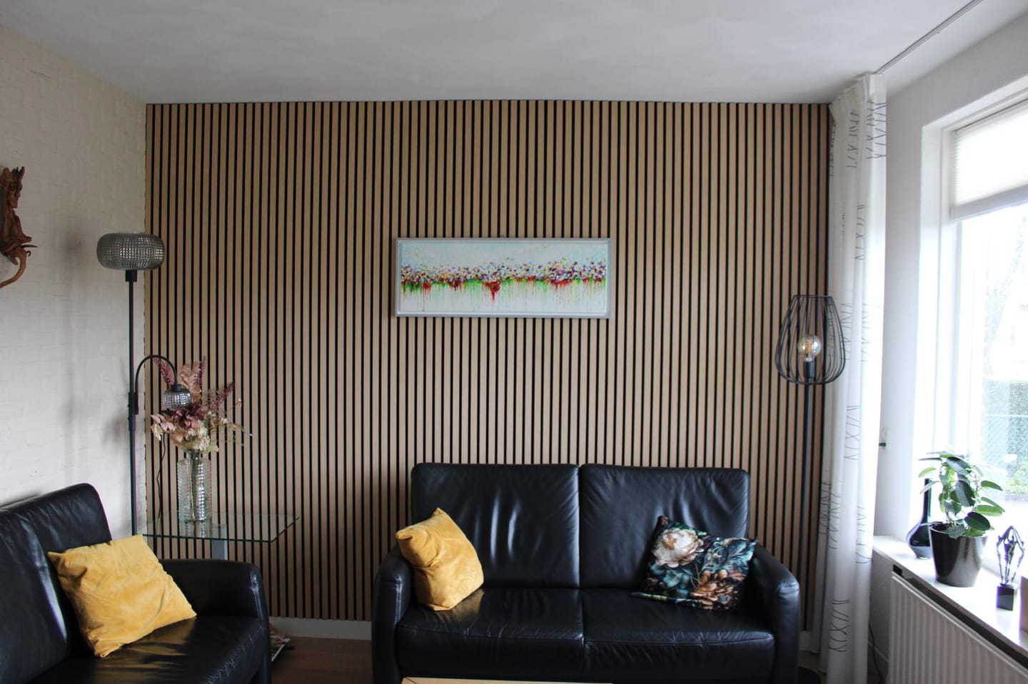 Customer photo review of Wandpaneel 280cm - Standaard - Licht eiken met zwart vilt
