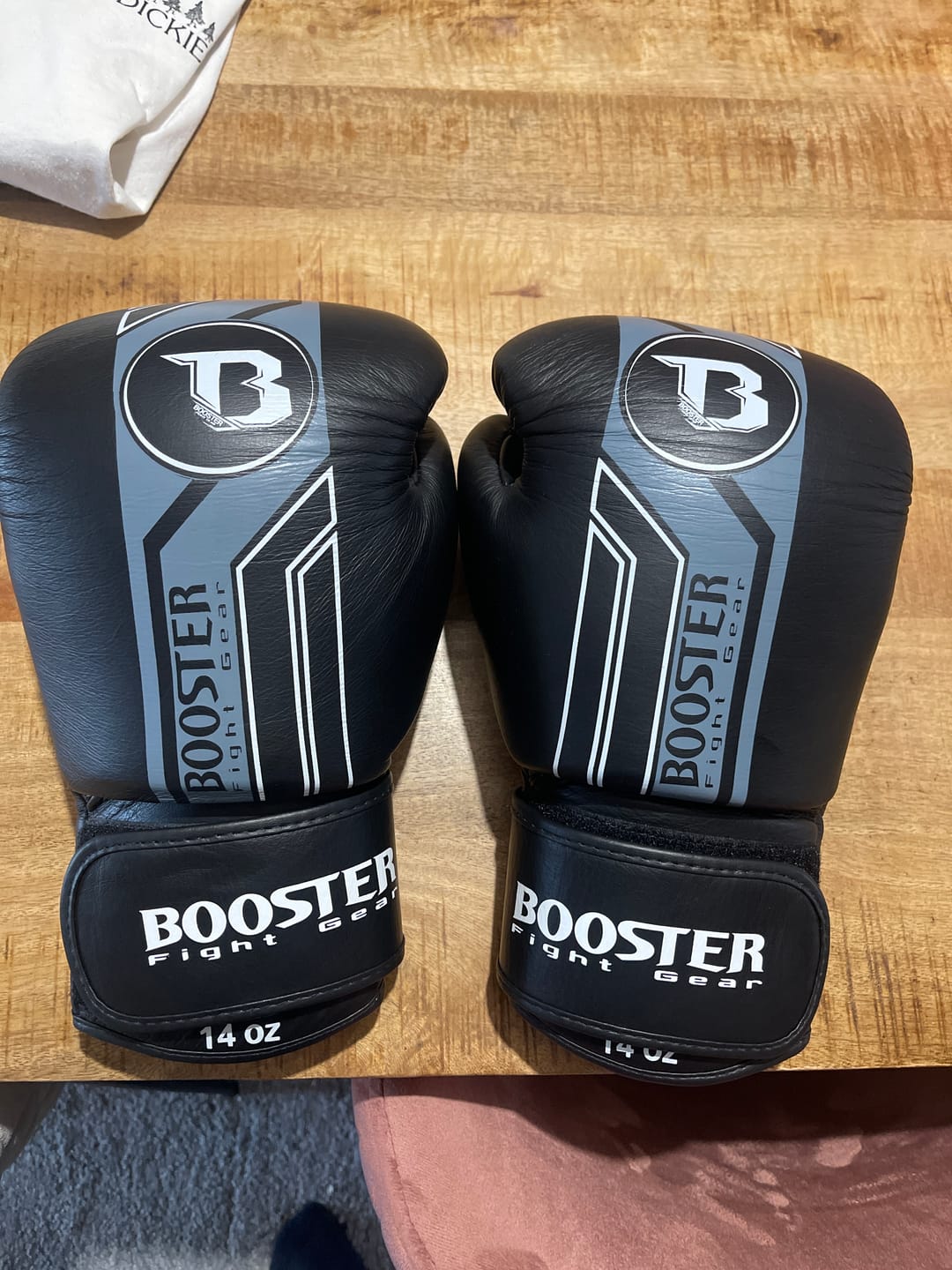 Customer photo review of Booster Bokshandschoenen V9 - Zwart/Grijs